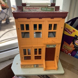 Fisher Price Little People Play Family Sesame Street House 1974 de colección - Imagen 1 de 13