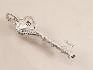 JUDITH RIPKA LETRA B PLATA ESTERLINA HERMOSO COLGANTE LLAVE INICIAL / POTENCIADOR - Imagen 1 de 4