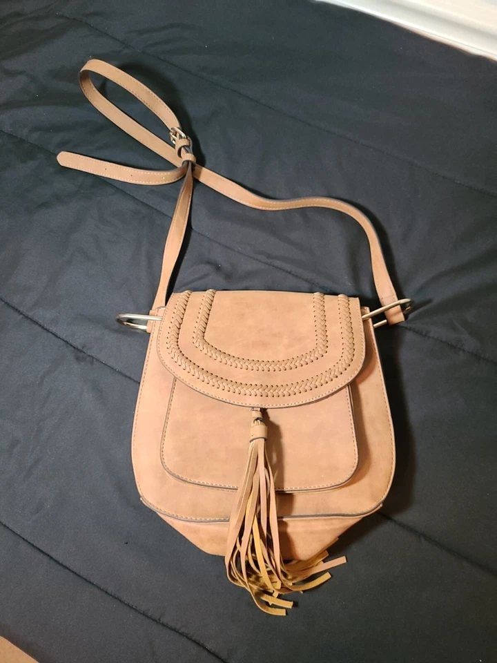 Bolso Franco Sarto Bandolera Rex Sillín Flecos Western Boho Acentos Tostados y Metal Foto 1 de 4