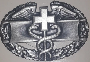 US Army COMBAT MEDICAL PIN DRESS BADGE INSIGNIA VINTAGE ORIG MILITARY NOS NEW - Picture 1 of 4