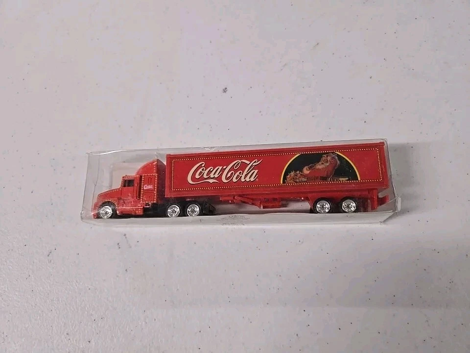 Coca Cola Holiday Semi Truck 2006 - Image 1 of 1