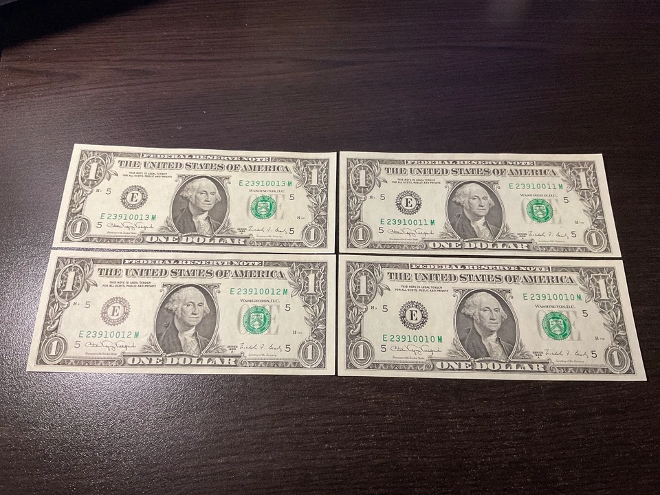 1988 $1 Federal Reserve Note's lot of 4 in sequence -CU - Image 1 of 2