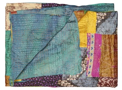 Taj Hotel Kantha Silk Blend Throw | Multi16 | 50"x70" Foto 1 de 3