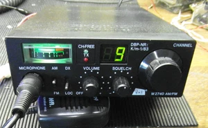 DNT M2740 CB Funkgerät 40FM 12/ AM - Photo 1/2