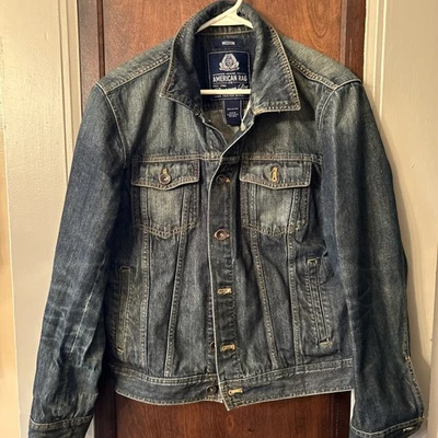 Chaqueta vaquera American Rag Denim para mujer azul medio con botones  Foto 1 de 4