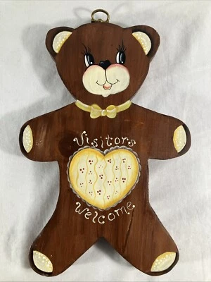 Oso de peluche vintage Kitsch hecho a mano pintado madera maciza puerta colgante 2 lados Foto 1 de 4