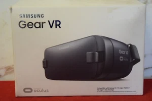 Samsung Gear VR compatible with Galaxy S7, S7 edge, Note 5, S6 edge+, S6, S6Edge - Picture 1 of 3
