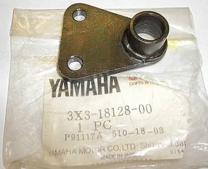YAMAHA YT125 3X3-18128 SHIFT BRACKET NOS 1 QUANTITY VINTAGE OEM FREE SHIPPING - Bild 1 von 1
