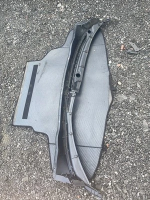 11-2023 MITSUBISHI OUTLANDER SPORT WINDSHIELD WIPER COWL COVER PANEL GRILLE OEM Foto 1 de 4