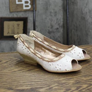 mudd Womens Vintage Lace Wedge Flats 1673d5de739b17 White / Pink 6M - Picture 1 of 7