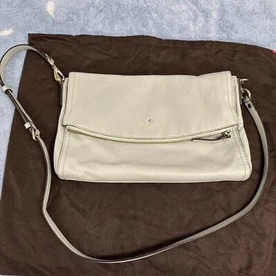 Bolso Bandolera Kate Spade Cuero Verde Menta Claro Carson Cobble Hill Usado en Excelente Condición Foto 1 de 4