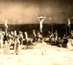 RPPC The Cyclorama, Sainte Anne de Beaupre Shrine, Crucifixion, Quebec, Postcard - Picture 1 of 3