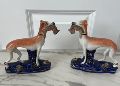 Raro Antiguo Inglés Staffordshire Galgos Whippet Caza Conejo Manto Perros Foto 1 de 4