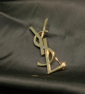 Vintage Rare Yves Saint Laurent Stunning Gold Tone Brooch - Picture 1 of 11