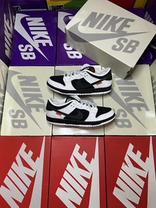 Size 11 - Nike SB Dunk Low x TightBooth White - Picture 1 of 6