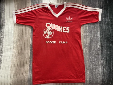 Vintage San Jose Earthquakes 1982 Adidas California USA Red Soccer Jersey Medium Cover