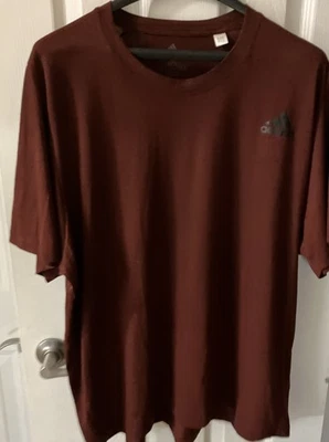 Camiseta Adidas Para Hombre Color Vino Climalite Manga Talla 2XL Nunca Usada Foto 1 de 4