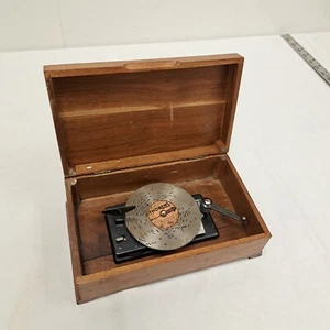 Vintage Thorens Disc Music Box Switzerland! Plays , Rare Swiss Wood Box  - Picture 1 of 12