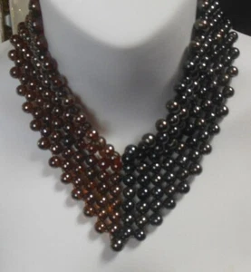 Collar vintage de cuentas de vidrio de dos tonos de varias hebras - Imagen 1 de 5
