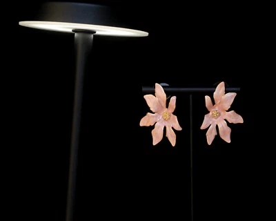 Ohrringe Clip On Kunst Neu Chips Eine Große Blume Emaille Rosa EH6 - Bild 1 von 4