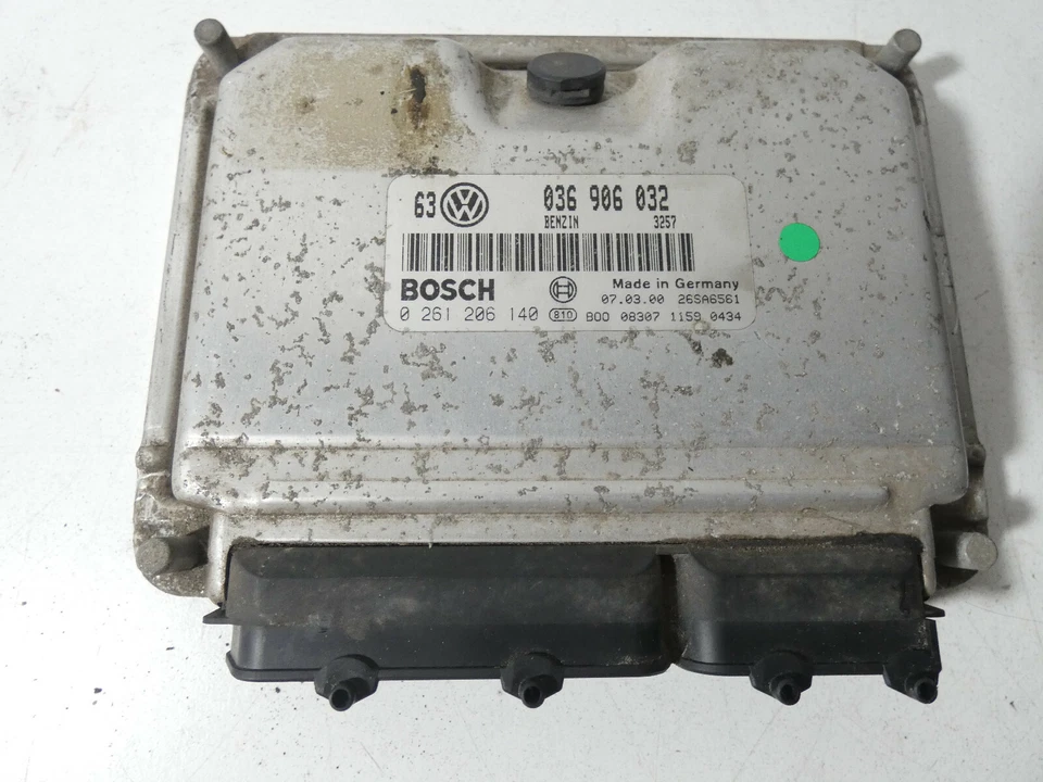 Centralina motore VW Golf IV 4 1,4 L 16 V APE 036906032 - Immagine 1 di 1