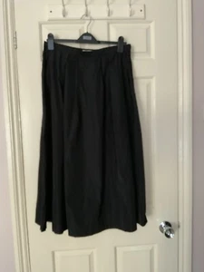 H&M Ladies A-line Skirt, Black, Size 44, Bnwot - Picture 1 of 14