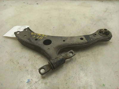 04 05 06 07 BRAZO DE CONTROL INFERIOR IZQUIERDO CONDUCTOR DELANTERO TOYOTA HIGHLANDER Foto 1 de 4