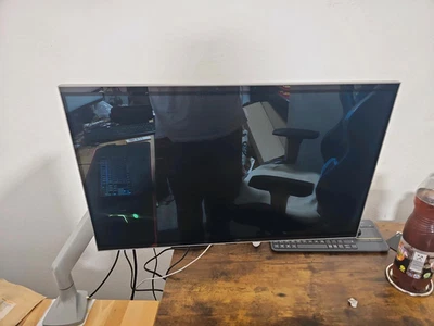 Samsung Odyssey 3D (LS27FG904XUXEN)  27"  4K UHD 165Hz 1ms Gaming Monitor  - Bild 1 von 4