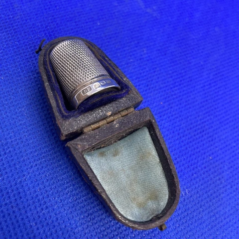 Antique Solid Silver Sewing Thimble in Original Box / Case - Birmingham (ref.5) Cover