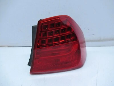 09-11 宝马 E90 3 系列后方右乘客侧外侧尾灯 TYC — 第 1/4 张图片