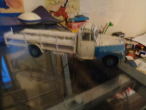 DINKY TOYS CAMION LAITIER CHASSIS TYPE 55 CITROEN