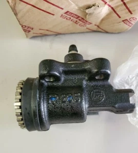 TOYOTA GENUINE 47510-36170 CYLINDER ASSY FRONT WHEEL BRAKE, RH OEM - Imagen 1 de 6