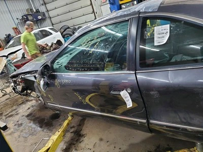 Driver Left Front Door Fits 97-98 LINCOLN MARK SERIES 295900 - Image 1 of 4