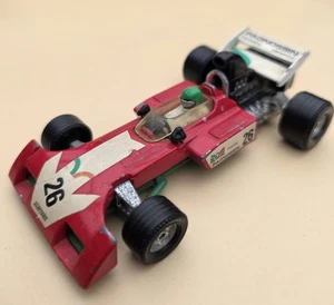 Corgi Toys No. 153 - Surtees TS.9B-F1 diecast racing car - 'Pagnossin Ceramica' - Picture 1 of 4