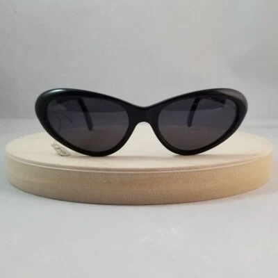 Vintage United Colors of Benetton made in Italy sunglasses - Image 1 of 4