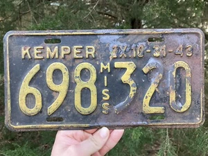 Vintage 1943 KEMPER COUNTY - MISSISSIPPI War year original paint license plate - Picture 1 of 5