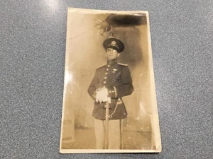 1930's PHOTO 5.5x3.25 BW / MILITARY OFFICER WITH MONOCLE SWORD SABER - Picture 1 of 5
