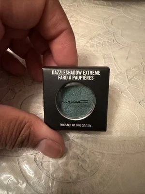 MAC Emerald Cut Dazzleshadow Extreme Eye Shadow  BNIB FS - Image 1 of 4