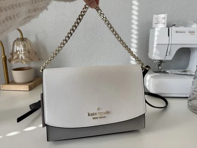 Bolso de Mano Kate Spade, Dos Tonos Gris y Blanco, Nuevo, con Etiquetas Foto 1 de 4