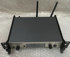 Sennheiser EM 300 Rack Mount Receiver frequency range 626-668 MHZ - Picture 1 of 6