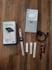 Fitbit Versa Lite Fitness Smartwatch White (includes extra accessories) 