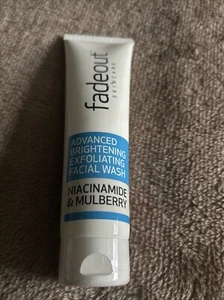 Fade Out Brightening Exfoliating Facial Wash with Niacinamide and Mulberry - Picture 1 of 2