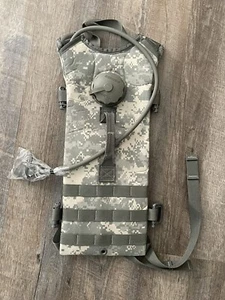 U.S. Military Universal Hydration System 8465-01-525-5531 Army USMC - Picture 1 of 4