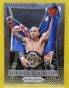 Alexander Volkanovski 2022 Panini Prizm UFC #8 - Picture 1 of 2