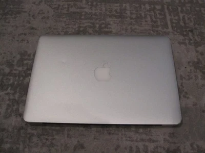 Apple MacBook Pro 13.3" (256GB SSD, Intel Core i5 5th Gen., 2.70GHz, 8GB RAM)... - Image 1 of 4