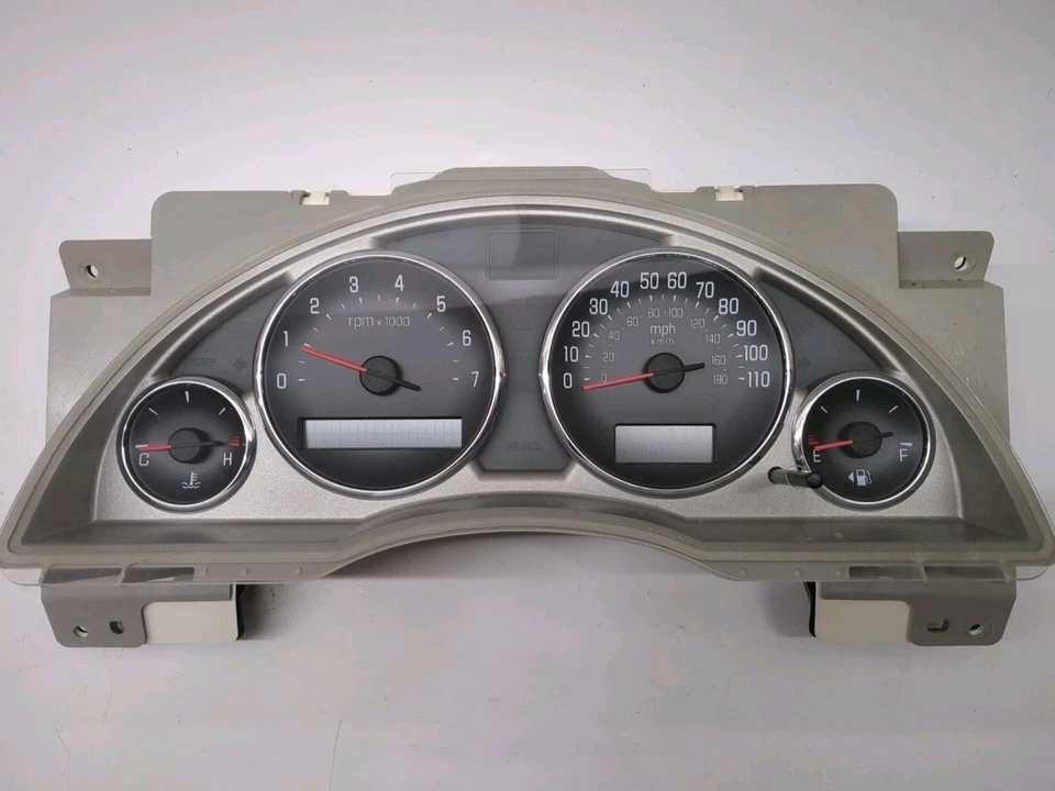 Приборная панель спидометра Buick Rendezvous 2005-2007 годов выпуска от оригинального производителя 15224902 - Изображение 1 из 4