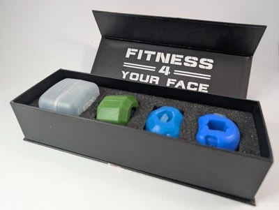 Paquete de 4 ejercicios de mandíbula Jawzrsize Pop 'N Go | Diferentes niveles de resistencia a la mordida Foto 1 de 4