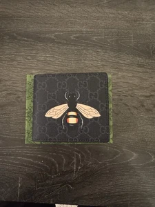 Gucci Wallet Bifold GG Supreme Bee Print | Pre-Owned | - Picture 1 of 3