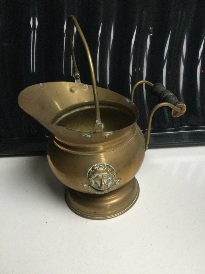 Vintage Brass Small Coal Scuttle Wooden Handle. 6” diameter x 7” tall - Image 1 of 1