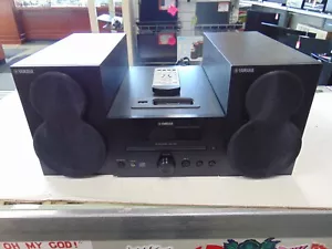 Yamaha CRX-330 CD Receiver FM / CD/ Ipod Dock With Remote, Bluetooth, Bundle - Picture 1 of 6